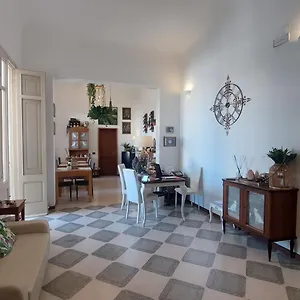 Couette-café Acanto, Lecce